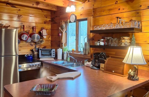 New Bedford House | Neshannock Creekside Log Cabin, Rental Headline