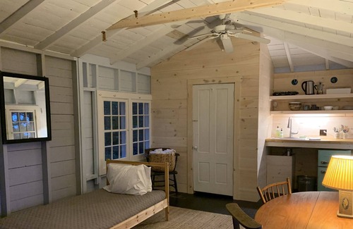 Phippsburg Apartment | Nest del Mar-Gorgeous Classic Maine Camp on the Ocean