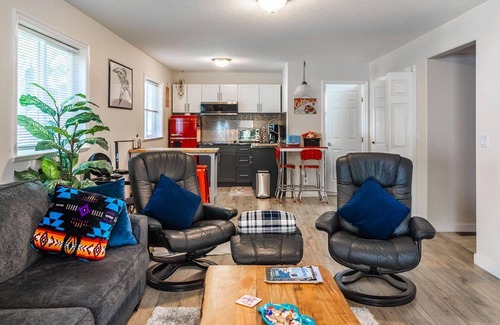 Regional District of Nanaimo House | Nesting Ravens B@B . Cozy studio on Private Acreage, safe stay!