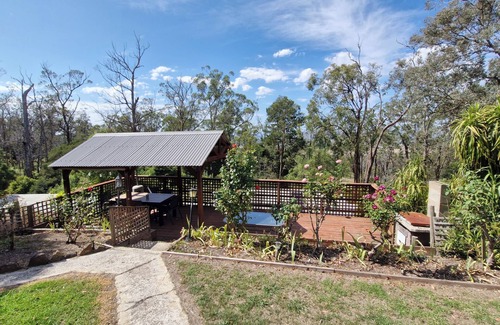 Tyers Cottage | Nestle in Boulton - Old Style Cottage in a secluded location