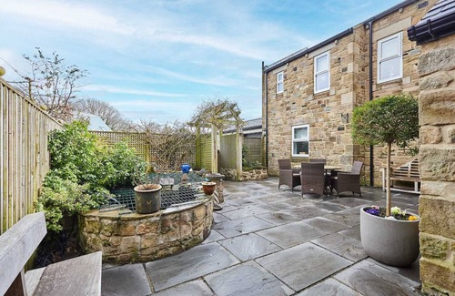 Newcastle-upon-Tyne Cottage | nestled in countryside on border between co.durham and Newcastle upon Tyne
