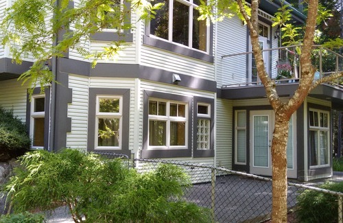 Highlands House | Nestled in Nature 30 Minutes from Downtown