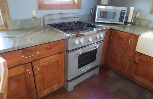 Pagosa Springs House | Nestled-in-pines, sooth-your-soul custom home with an incredible mountain view.
