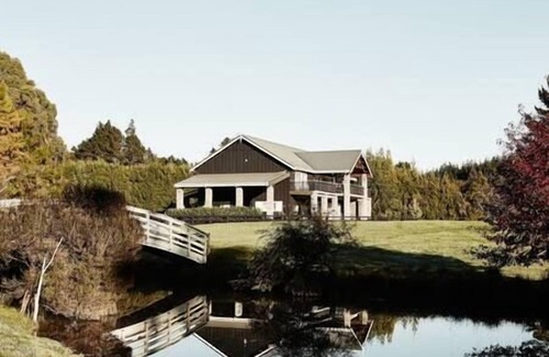 Riverhead House | Nestled in the beauty of Coatesville