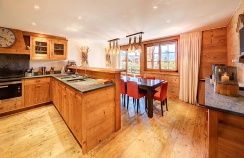 Verbier Ski Chalet | Nestled in the gorgeous Verbier next to Les Esserts