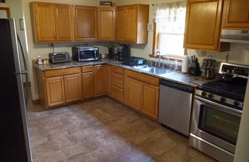 Laurelville House | Nestled in the heart of the Hocking Hills. Hummingbird Holler