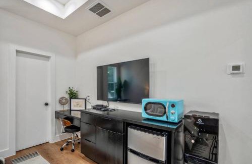 Greater East End Apartment | Nestled Nook Studio #2 @ East End Revitalized