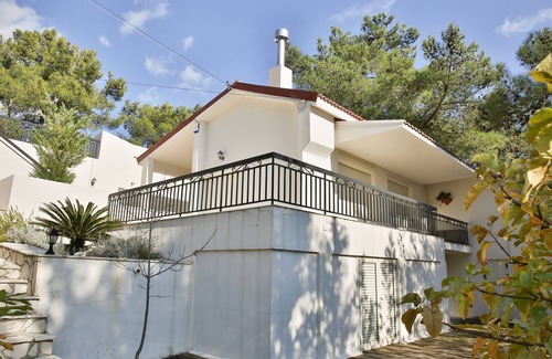Moniatis Villa | Nestor Hillside Moniatis House