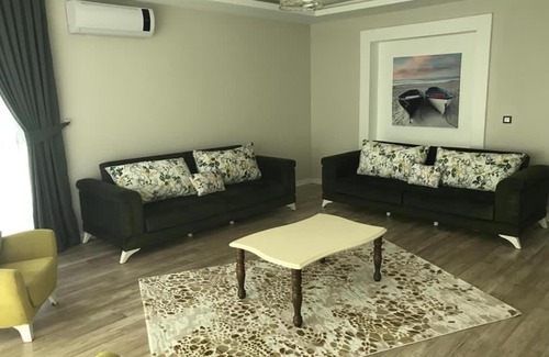 Akcaabat Apartment | Net Group Suites