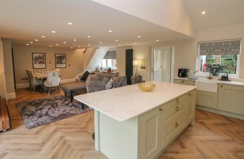 Buxton House | Netherdale House