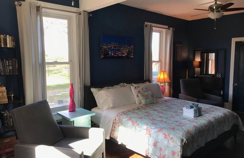 Fontana Bed & Breakfast | Netherfield Natural Farm