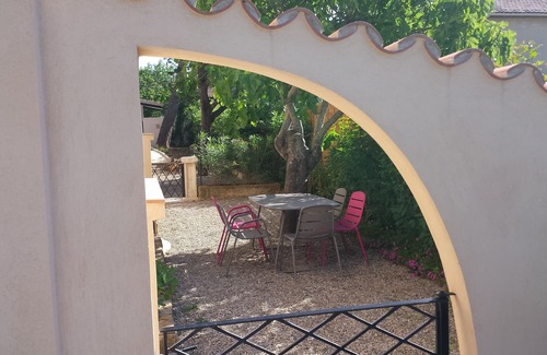 Six-Fours-les-Plages Apartment | Netherlands Villa T3 55 sqm apartment, pool and sea walk, private outdoor area
