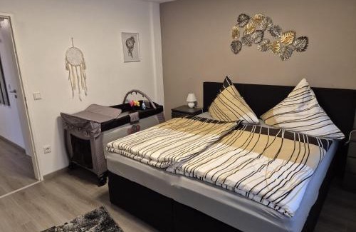 Neunkirchen Apartment | Neu 4 Zi Kü Bad Coll-mar