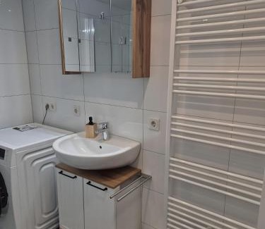Neunkirchen Apartment | Neu 4 Zi Kü Bad Coll-mar