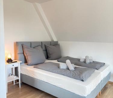 Neureut Sudlicher Teil Apartment | Neu! Exclusives City-Apartment - Fußbodenheizung, Regendusche, Waschmaschine