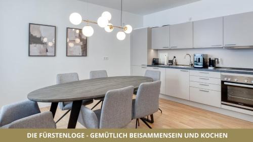 Bayreuth Apartment | NEU FEWO FUERSTENLOGE 1-6 Pers hinter dem Markgräflichen Opernhaus - 2 Schlafzimmer mit Boxspringbetten 4 Einzel oder 2 Doppelbetten, Balkon und Einbauküche, Barrierearm