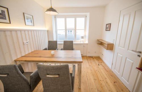 Wittlich Apartment | NEU - Historisches Ferienhaus nahe Mosel & Eifel - Zentrum Wittlich - 4 Personen