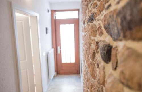 Wittlich Apartment | NEU - Historisches Ferienhaus nahe Mosel & Eifel - Zentrum Wittlich - 4 Personen