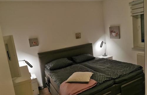 Hanstedt Apartment | NEU! Schicke und moderne FeWo Lindenalle OG