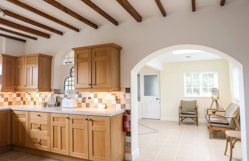 Tyn-y-Gongl Cottage | NEUADD WEN, family friendly, character holiday cottage in Benllech