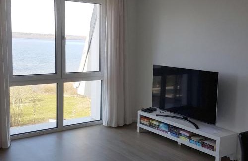 Bosau Apartment | Neubau-Ferienwohnung mit Panorama-Seeblick