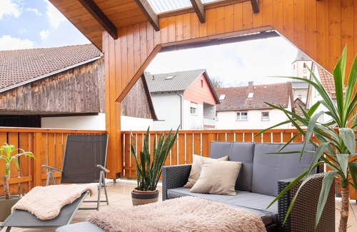 Wildflecken Apartment | Neue, Gemütliche Ferienwohnung mit Großer Terrasse