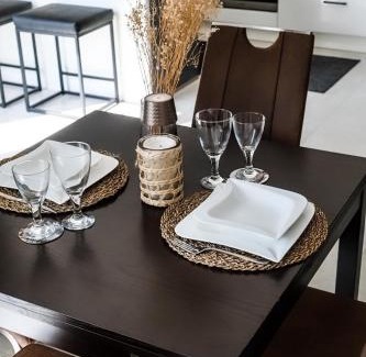 Zunsweier Apartment | Neue moderne Wohnung,74qm,Balkon,Kingsize Boxspringbett