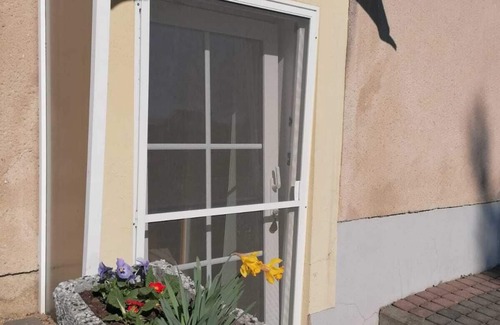 Loebau Apartment | Neumis Ferienzimmer für 2 Gäste in Löbau, Stadtnah - Ruhig - Erholsam