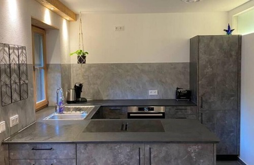 Holzkirchen Apartment | Neurenovierte Ferienwohnung "lisl"