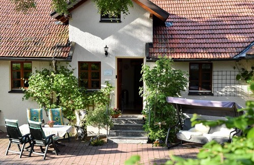 Traitsching Apartment | Neurenovierte, helle FeWo (50qm) im Landhausstil für 2 Personen