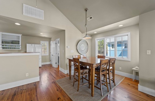 Minnesott Beach House | Neuse Village #5 - Quaint, tranquil cottage with pool & amazing views