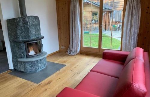 Monstein House | Neuwertiges 2 Zi Ferienchalet 55M2