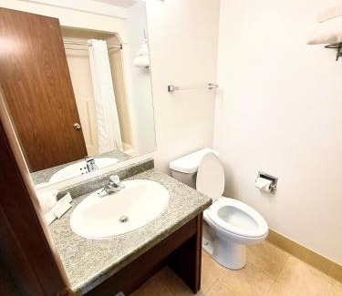 Marshfield Hotel | Neva Jean Hotel