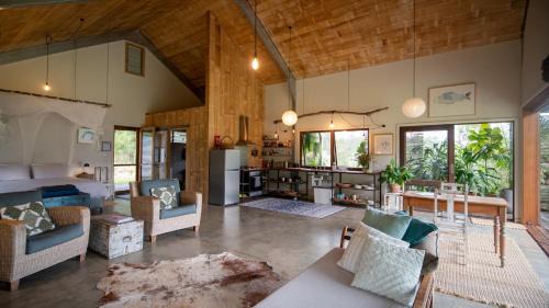 Gleniffer House | Never Never Cabin