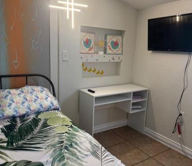 Westside Apartment | Neverland