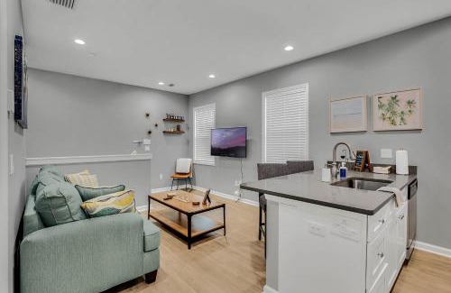 Tampa Heights Apartment | New 1/1 :Loft Minutes From Heart of Tampa -Unit C