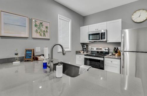 Tampa Heights Apartment | New 1/1 :Loft Minutes From Heart of Tampa -Unit C