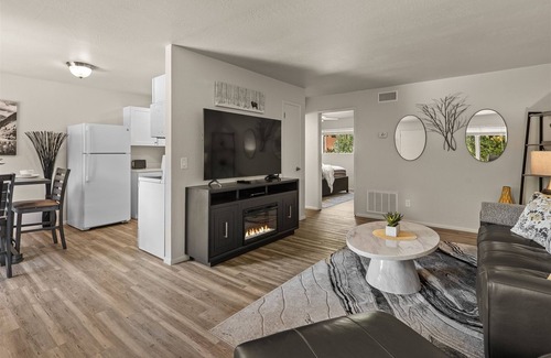 Uptown Sedona House | NEW 1 Bedroom Condo in Uptown Sedona - Sunset Condo 4 - S024