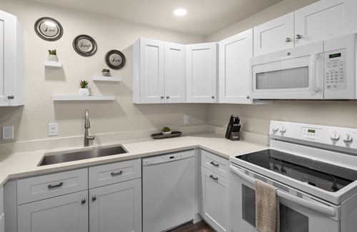 Uptown Sedona House | NEW 1 Bedroom Condo in Uptown Sedona - Sunset Condo 4 - S024