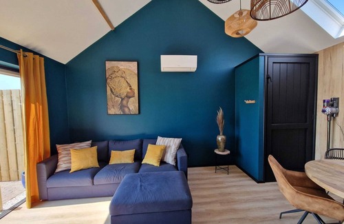 De Haukes House | New! 100% nature house with views over the landscape and the setting sun