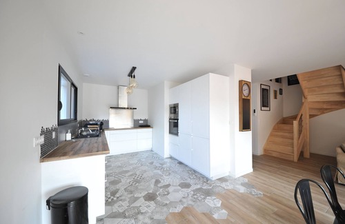 Leognan House | NEW 114M2 HOUSE with JACUZZI (sleeps 6)