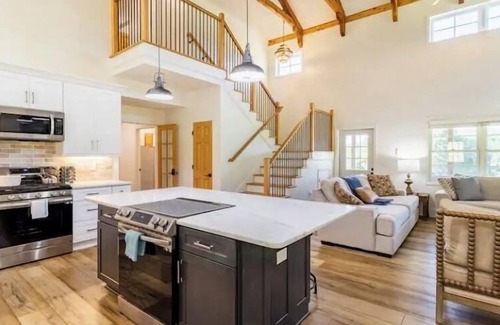 Summerville Other | New! 15 Acre Group Retreat Video Tour-Full Size Pool, Hot Tub, Sauna, Sleeps 12+