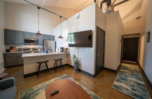 Buchanan Apartment | New 1BR King Bed Apartment: Brewery|River|Downtown