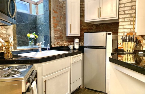 City Park West Condo | ⭐️New 1Br Luxury Condo near Park & Downtown ⭐️