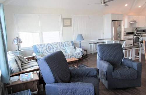 Manahawkin House | New 2 bedroom bay front on Cedar Bonnet Island