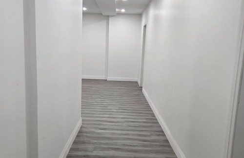 Hamilton Apartment | New 2 bedroom apartment across St Joe's Hospital