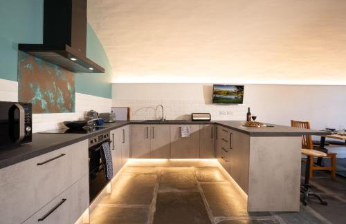 Waterhead House | New 2 Bedroom Home at Waterhead Range by LetMeStay