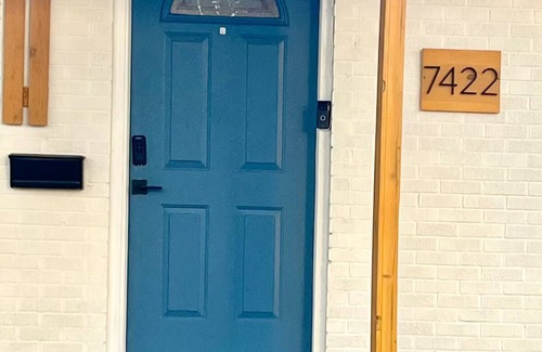 South Westminster House | NEW 2 BR 1 BA Home Office Escape!