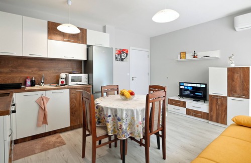 Hristo Botev Apartment | New 2 BR Modern Escape/Free Parking/Minutes to Varna beach