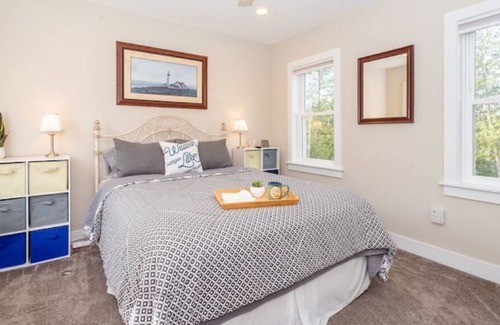 Petoskey House | 🏖New 20% Discount-Walloon Lakefront TinyHomes-BoatDock-FirePit-Kayaks-Dogs🏖